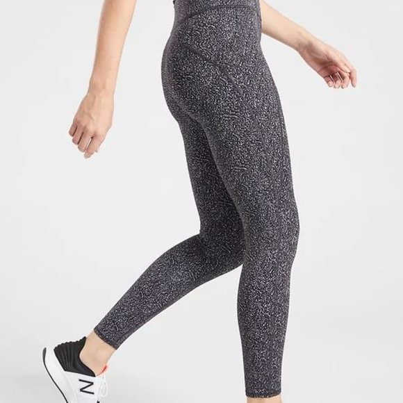 NWOT Athleta Black Lightning Static 7/8 Leggings - Picture 3 of 9